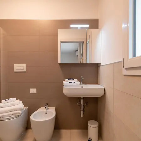 Iris Suite-2 By Interhome Μπιμπιόνε