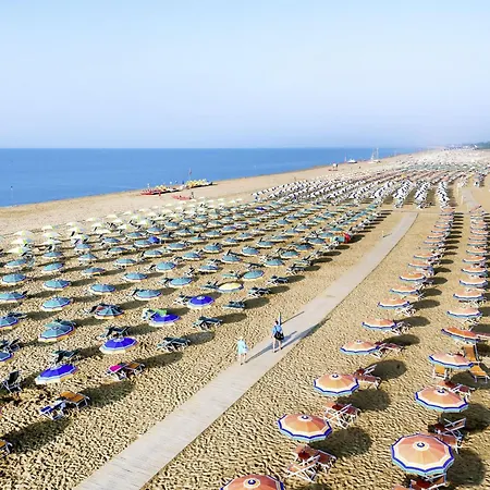 Iris Suite-2 By Interhome Apartment