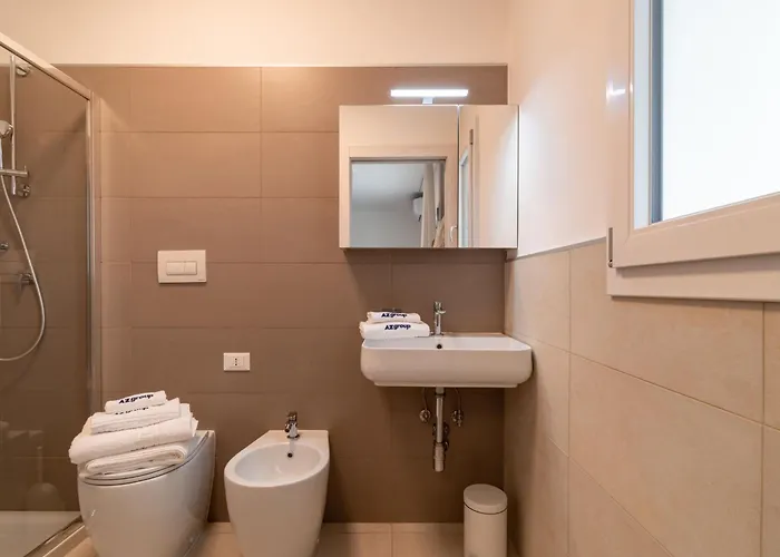 Iris Suite-2 By Interhome بيبيوني